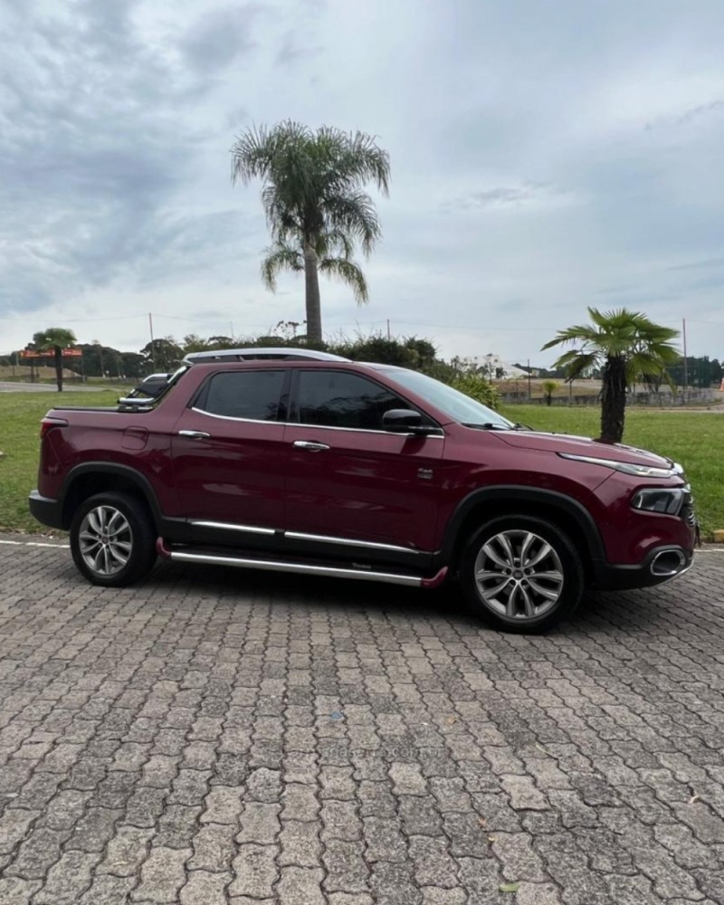 TORO 2.0 16V TURBO DIESEL VOLCANO AT9 4X4 AUTOMÁTICO - 2019 - CAXIAS DO SUL