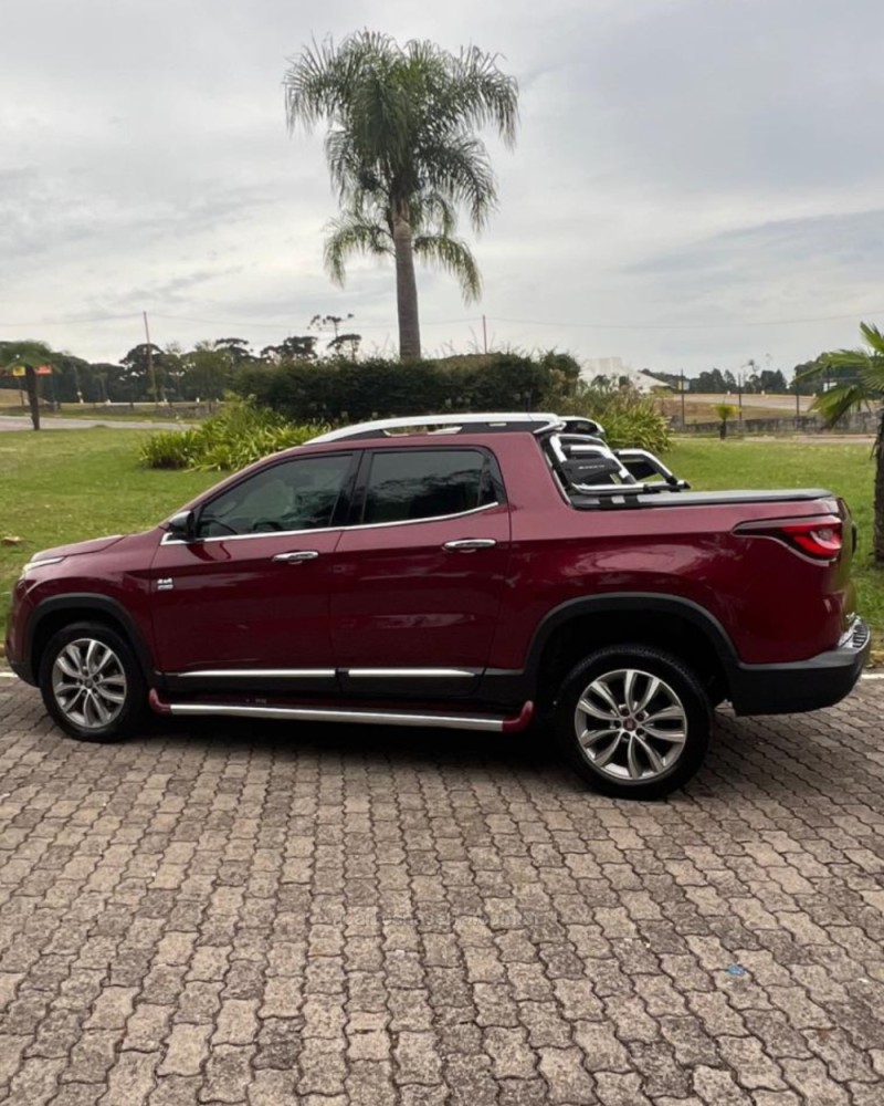 TORO 2.0 16V TURBO DIESEL VOLCANO AT9 4X4 AUTOMÁTICO - 2019 - CAXIAS DO SUL
