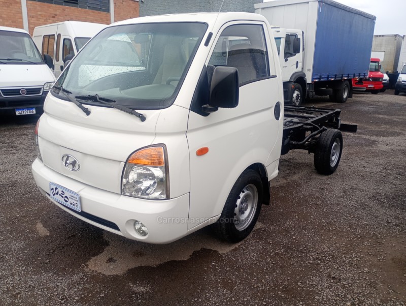 hr 2.5 tci hd bau 4x2 8v 97cv turbo intercooler diesel 2p manual 2010 farroupilha