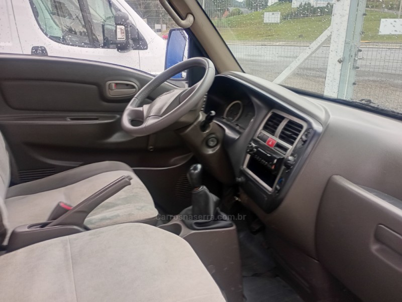 HR 2.5 TCI HD BAU 4X2 8V 97CV TURBO INTERCOOLER DIESEL 2P MANUAL - 2010 - FARROUPILHA