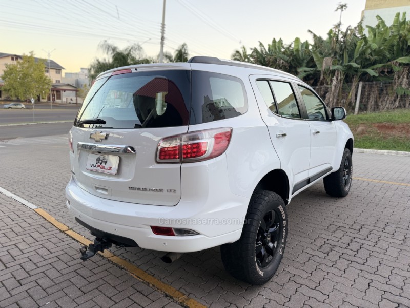 TRAILBLAZER 2.8 LTZ 4X4 16V TURBO DIESEL 4P AUTOMÁTICO - 2013 - FELIZ