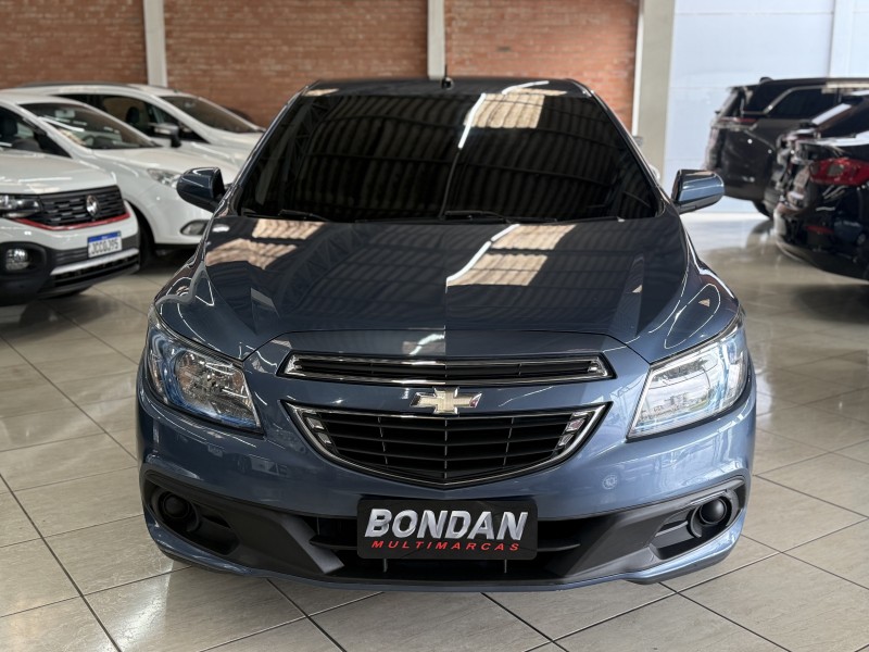 ONIX 1.4 MPFI LT 8V FLEX 4P MANUAL - 2015 - FARROUPILHA