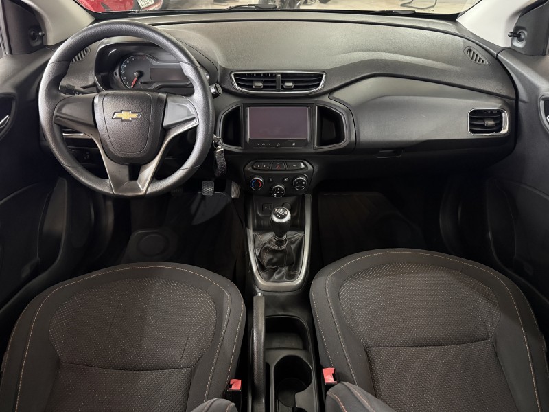 ONIX 1.4 MPFI LT 8V FLEX 4P MANUAL - 2015 - FARROUPILHA