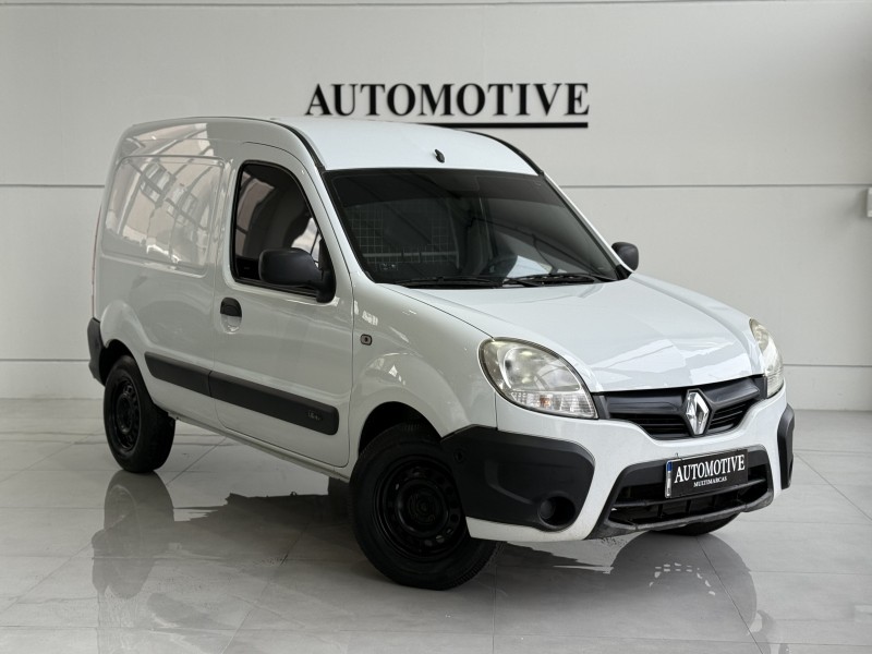 KANGOO 1.6 EXPRESS 16V FLEX 4P MANUAL - 2017 - CAXIAS DO SUL