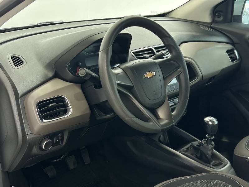 PRISMA 1.0 MPFI LT 8V FLEX 4P MANUAL - 2014 - CAXIAS DO SUL