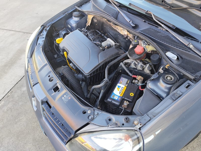 CLIO 1.0 CAMPUS 16V FLEX 4P MANUAL - 2010 - FARROUPILHA