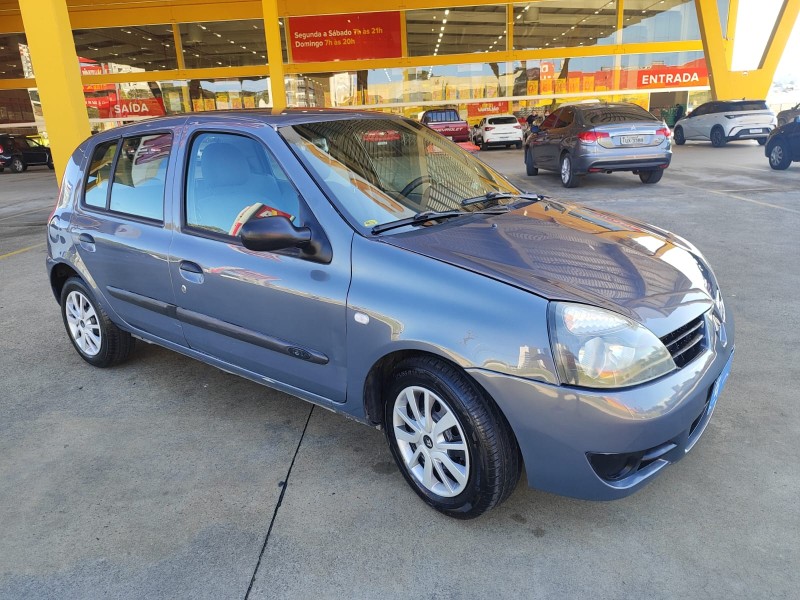 CLIO 1.0 CAMPUS 16V FLEX 4P MANUAL - 2010 - FARROUPILHA