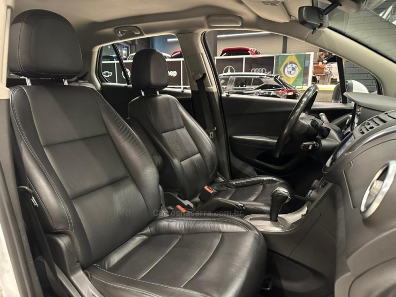 TRACKER 1.8 MPFI LTZ 4X2 16V FLEX 4P AUTOMÁTICO - 2015 - CAXIAS DO SUL