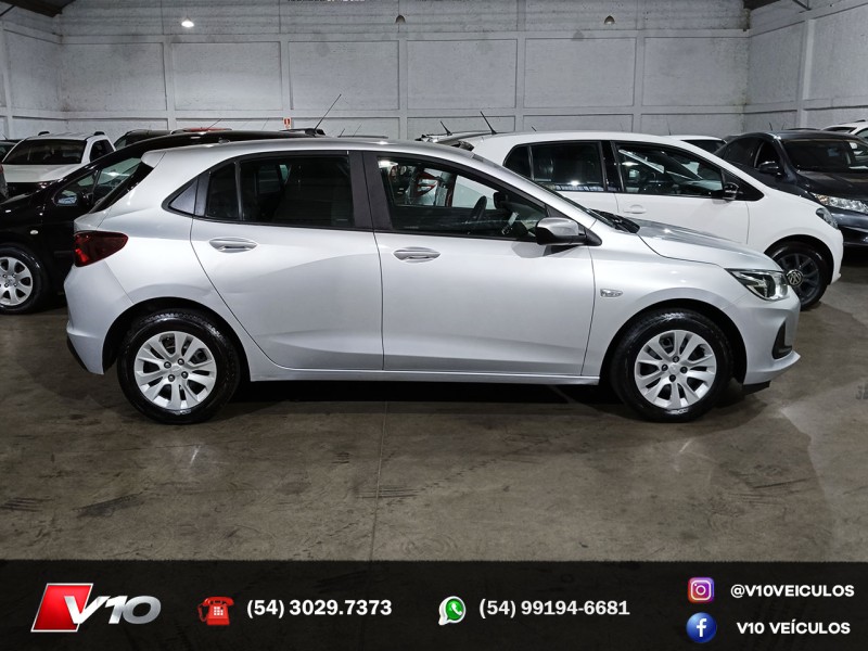 ONIX 1.0 LT 12V FLEX 4P MANUAL - 2020 - CAXIAS DO SUL
