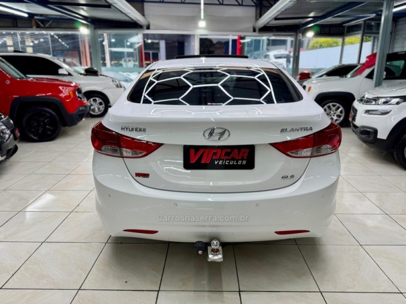 ELANTRA 1.8 GLS 16V FLEX AUTOMÁTICO - 2013 - ESTâNCIA VELHA