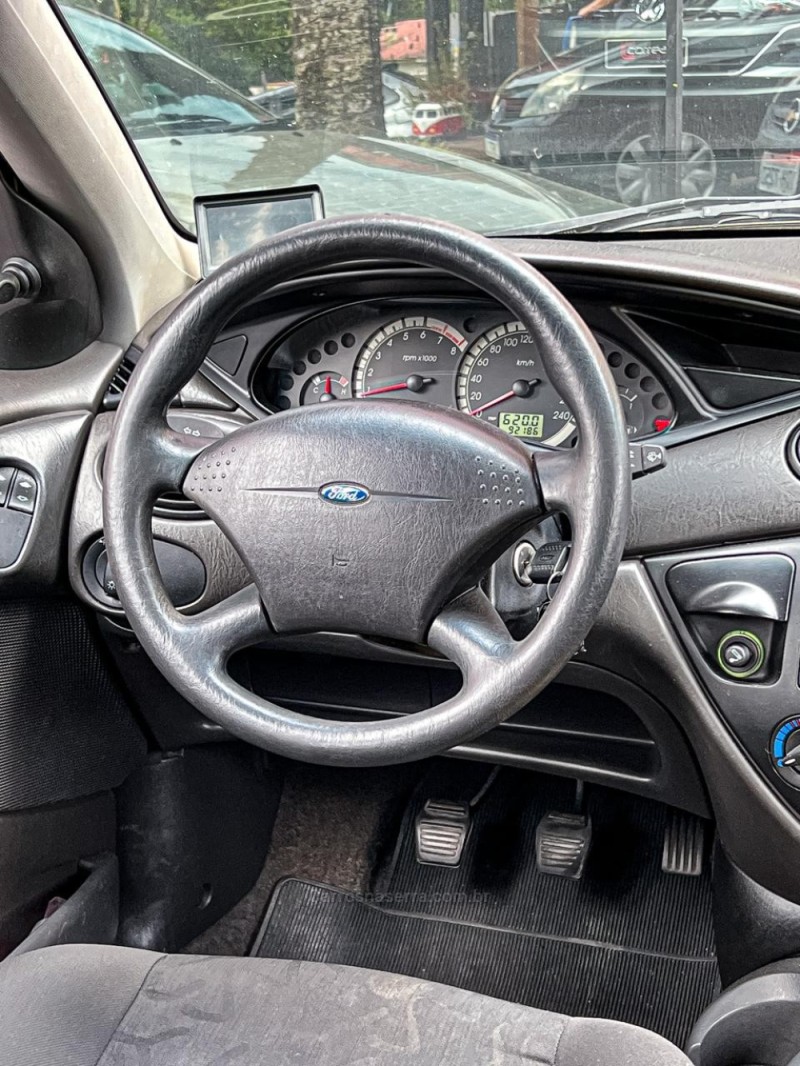 FOCUS 1.6 GL 16V FLEX 4P MANUAL - 2008 - CANELA