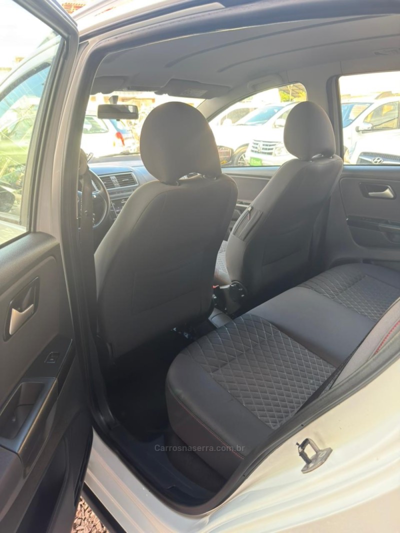 CROSSFOX 1.6 MI FLEX 8V 4P AUTOMATIZADO - 2018 - LAJEADO