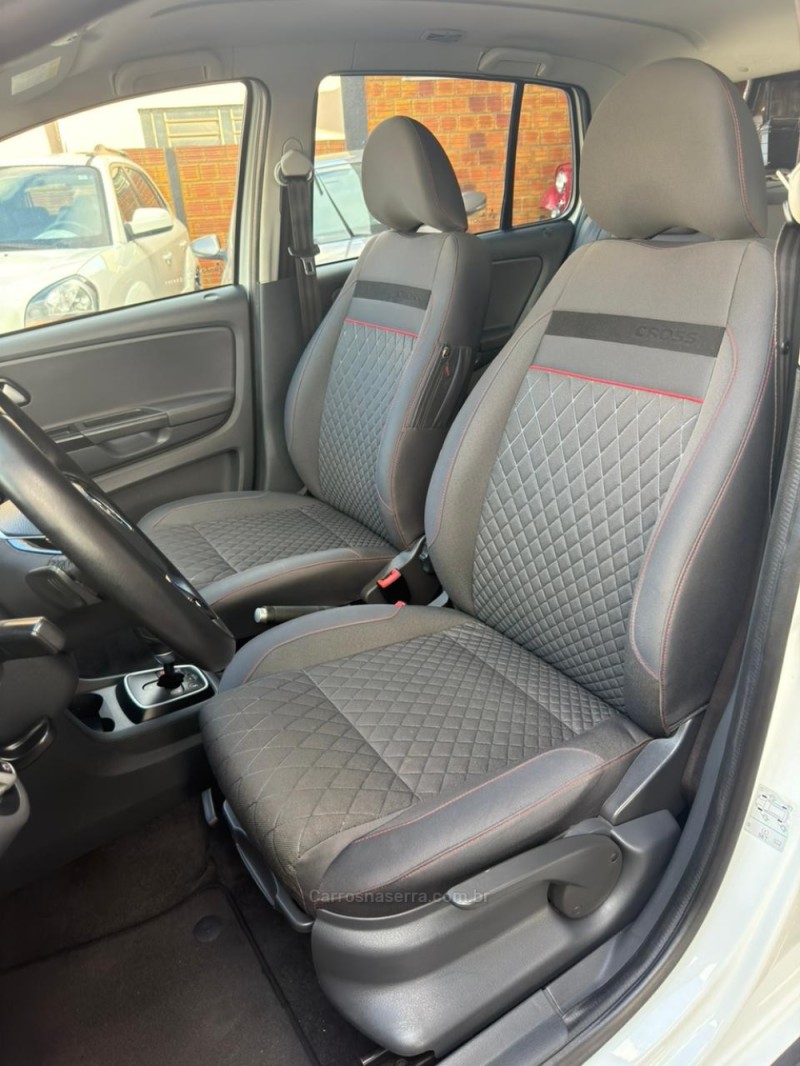CROSSFOX 1.6 MI FLEX 8V 4P AUTOMATIZADO - 2018 - LAJEADO
