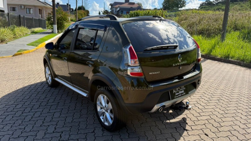 SANDERO 1.6 STEPWAY 8V FLEX 4P MANUAL - 2014 - DOIS IRMãOS