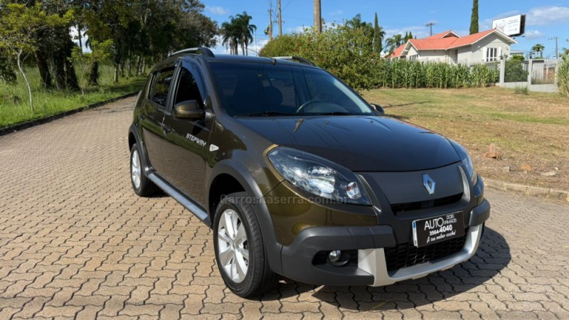 sandero 1.6 stepway 8v flex 4p manual 2014 dois irmaos