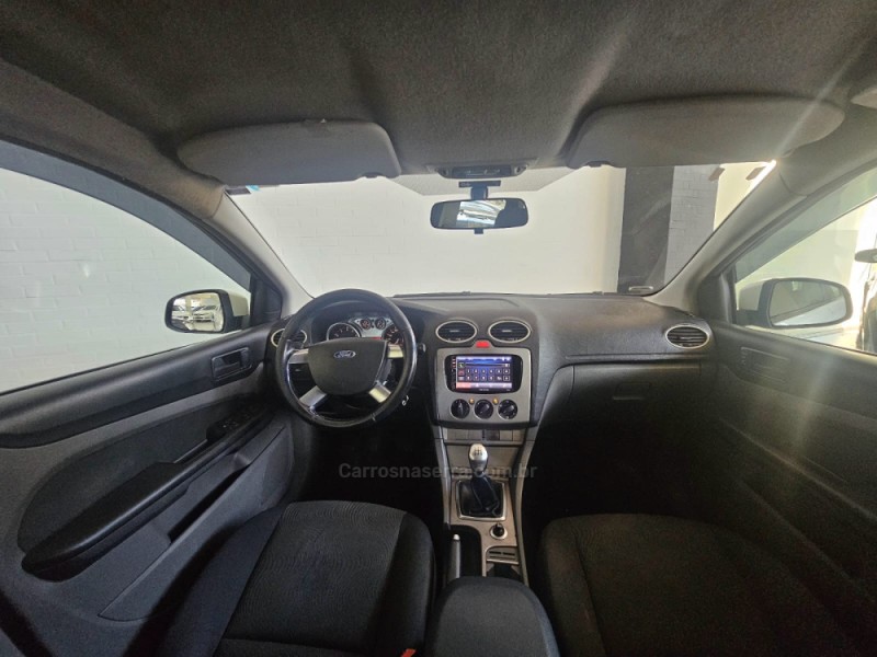 FOCUS 2.0 GLX 16V FLEX 4P MANUAL - 2011 - CAXIAS DO SUL