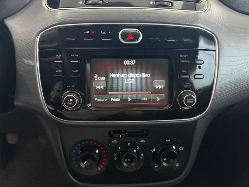 PUNTO 1.6 ESSENCE 16V FLEX 4P MANUAL - 2016 - CAXIAS DO SUL