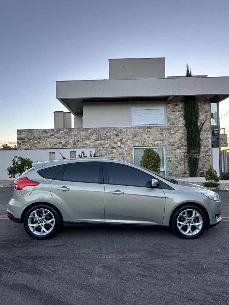 FOCUS 1.6 SE 16V FLEX 4P MANUAL - 2016 - SãO MARCOS