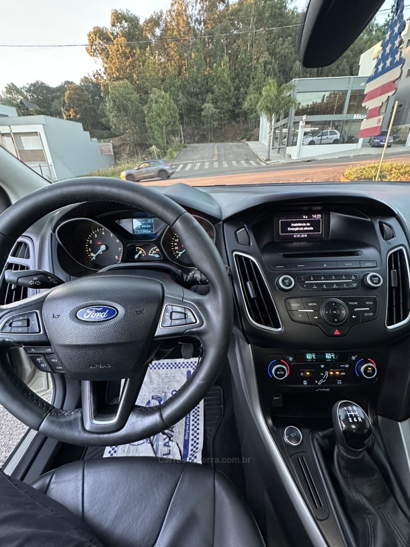 FOCUS 1.6 SE 16V FLEX 4P MANUAL - 2016 - SãO MARCOS