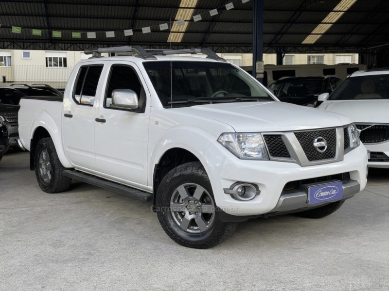 FRONTIER 2.5 SV ATTACK 4X4 CD TURBO ELETRONIC DIESEL 4P AUTOMÁTICO - 2014 - CAXIAS DO SUL