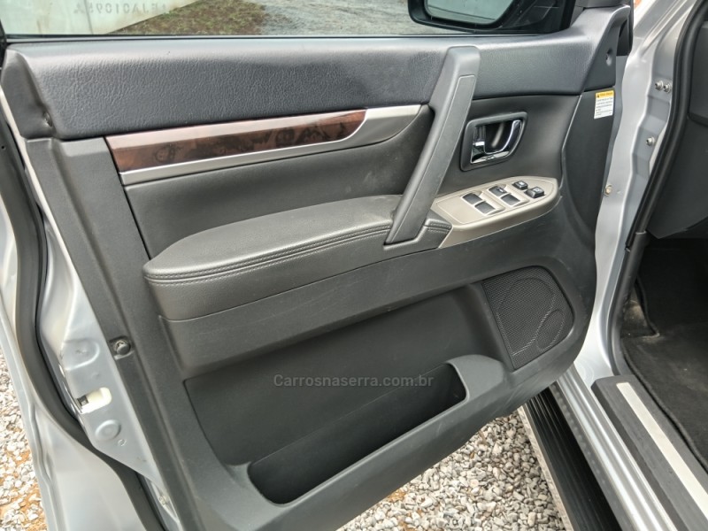 PAJERO FULL 3.2 HPE 4X4 16V TURBO INTERCOOLER DIESEL 4P AUTOMÁTICO - 2014 - BENTO GONçALVES