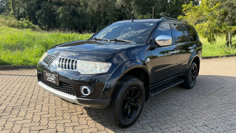 PAJERO DAKAR 3.5 HPE 7 LUGARES 4X4 V6 24V FLEX 4P AUTOMÁTICO - 2013 - DOIS IRMãOS