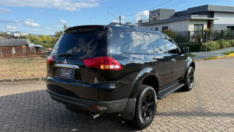 PAJERO DAKAR 3.5 HPE 7 LUGARES 4X4 V6 24V FLEX 4P AUTOMÁTICO - 2013 - DOIS IRMãOS