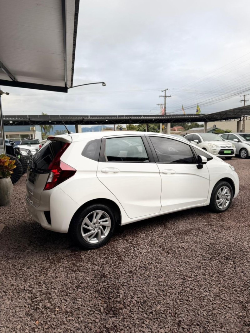 FIT 1.5 LX 16V FLEX 4P AUTOMÁTICO - 2015 - LAJEADO