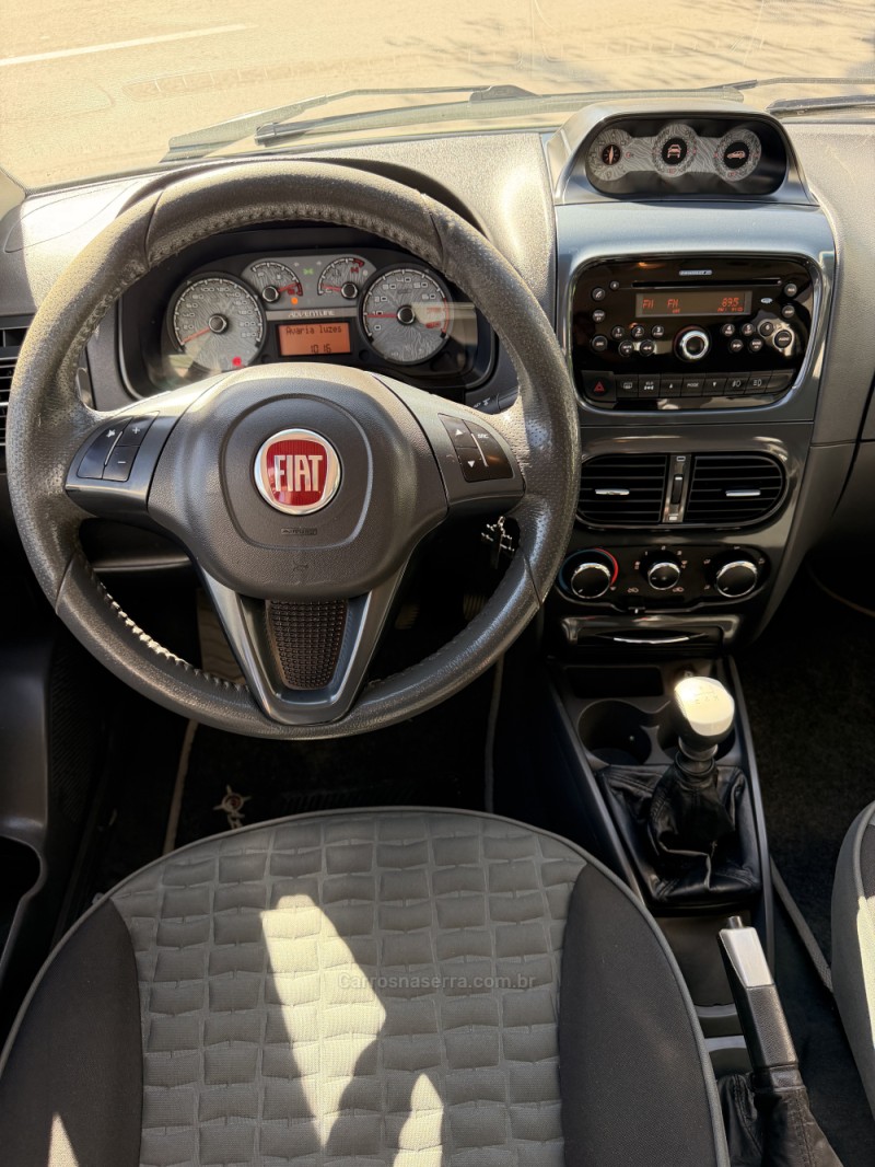 PALIO 1.8 MPI ADVENTURE LOCKER WEEKEND 16V FLEX 4P MANUAL - 2014 - FARROUPILHA