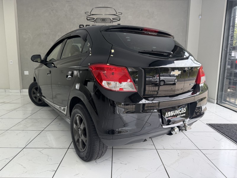 ONIX 1.0 LT 12V FLEX 4P MANUAL - 2013 - CAXIAS DO SUL