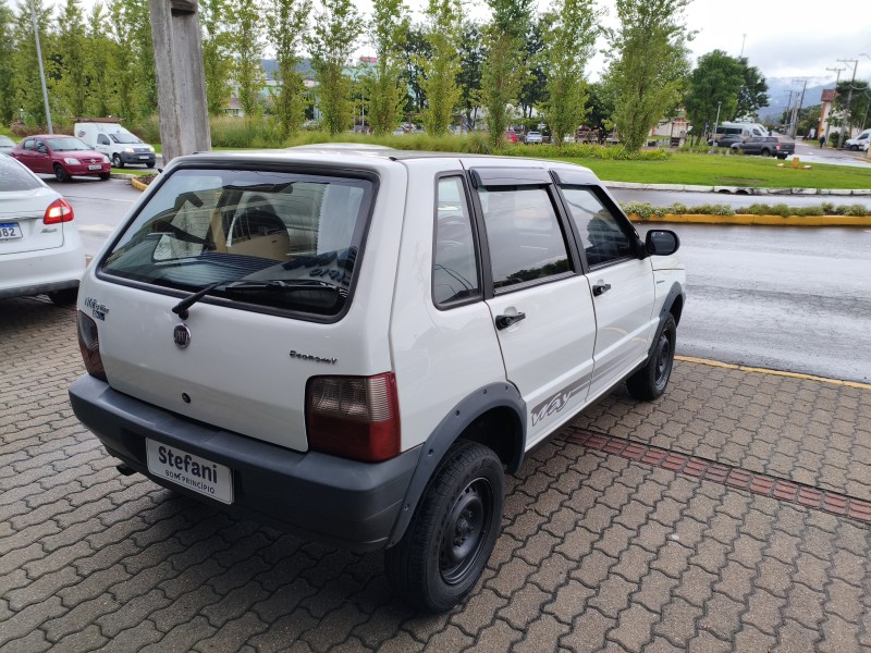 UNO 1.0 MPI MILLE WAY ECONOMY 8V FLEX 4P MANUAL - 2013 - BOM PRINCíPIO