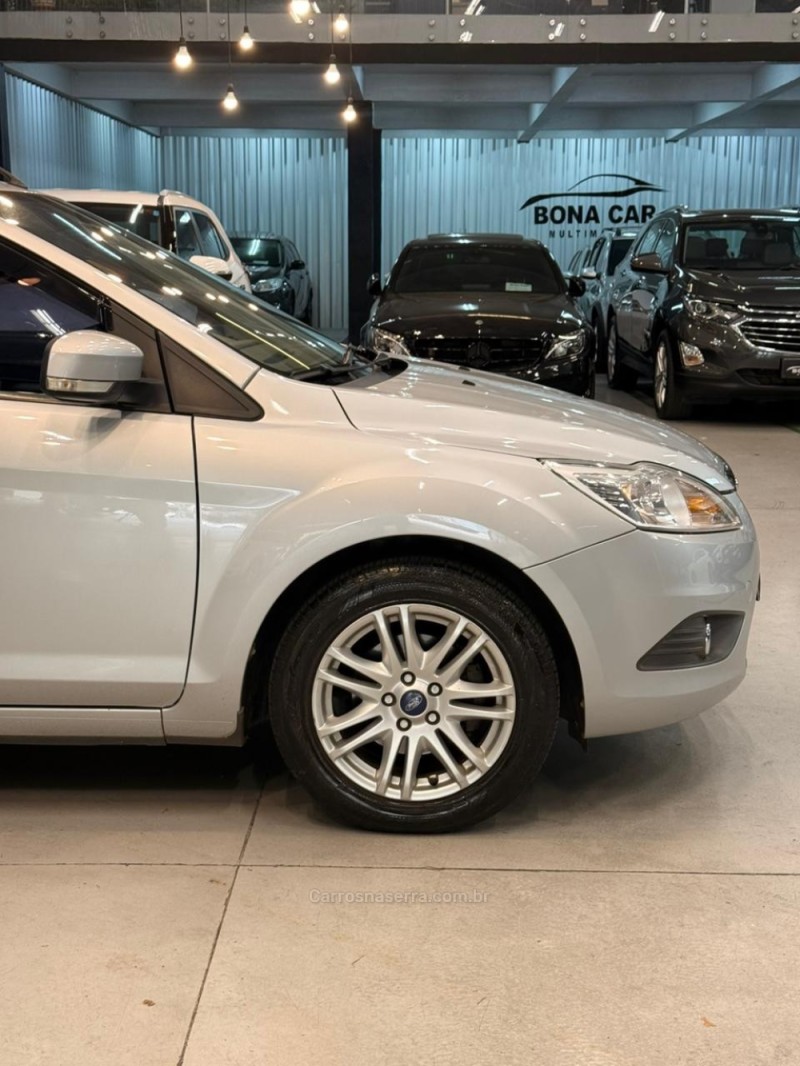 FOCUS 1.6 8V FLEX 4P MANUAL - 2012 - CAXIAS DO SUL
