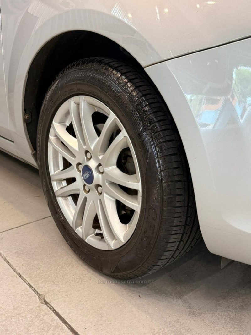 FOCUS 1.6 8V FLEX 4P MANUAL - 2012 - CAXIAS DO SUL