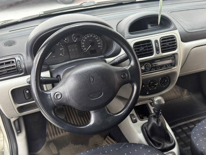 CLIO 1.6 EXPRESSION 16V GASOLINA 4P MANUAL - 2003 - CAXIAS DO SUL