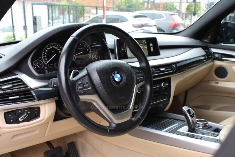 X5 3.0 FULL 4X4 35I 6 CILINDROS 24V GASOLINA 4P AUTOMÁTICO - 2015 - CAXIAS DO SUL