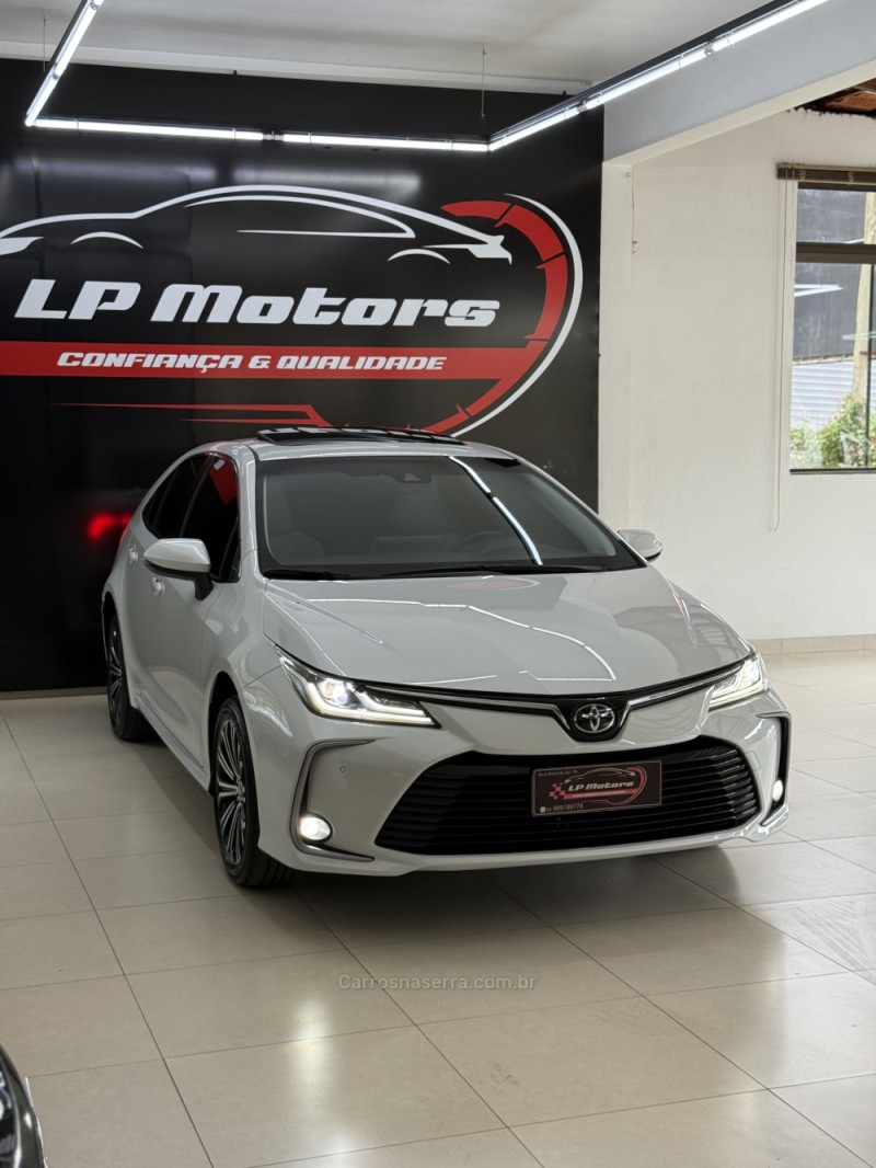 COROLLA 2.0 ALTIS PREMIUM 16V FLEX 4P AUTOMÁTICO - 2023 - FARROUPILHA
