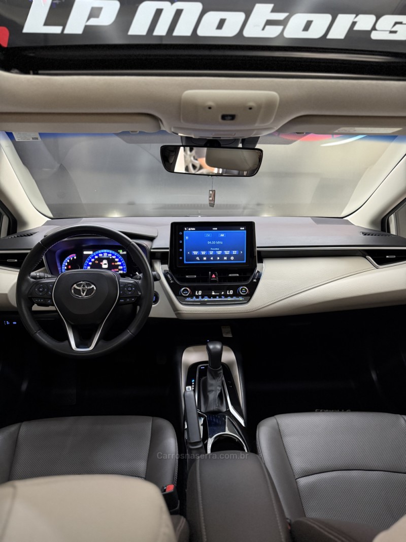 COROLLA 2.0 ALTIS PREMIUM 16V FLEX 4P AUTOMÁTICO - 2023 - FARROUPILHA
