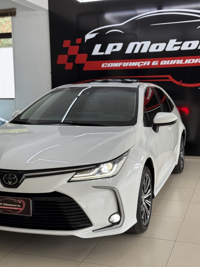 COROLLA 2.0 ALTIS PREMIUM 16V FLEX 4P AUTOMÁTICO - 2023 - FARROUPILHA
