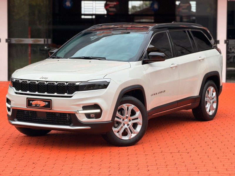 COMMANDER  - 2025 - CANELA