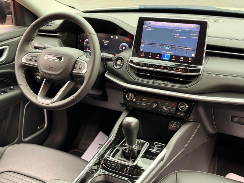 COMMANDER  - 2025 - CANELA