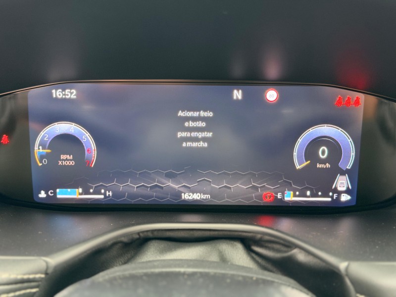 COMMANDER  - 2025 - CANELA