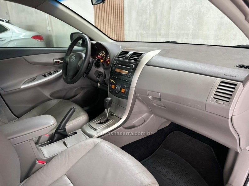 COROLLA 1.8 XLI 16V FLEX 4P AUTOMÁTICO - 2011 - NOVO HAMBURGO