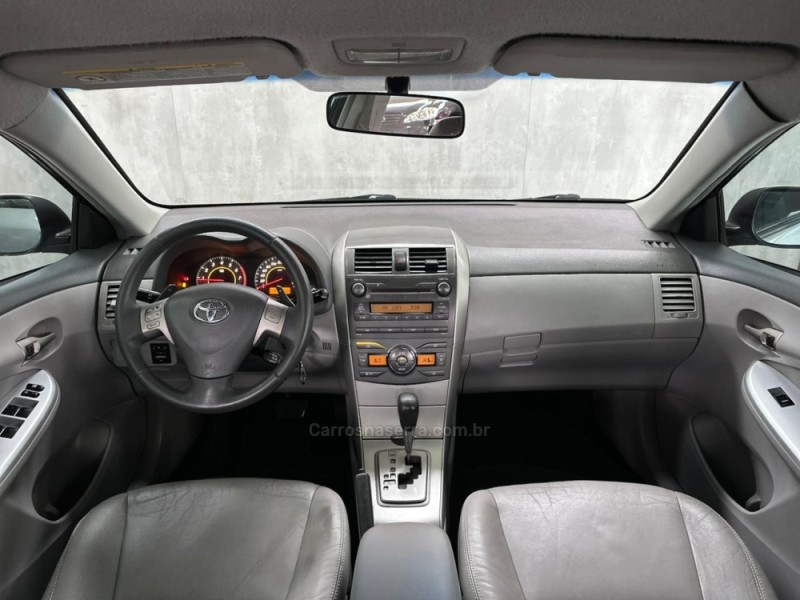 COROLLA 1.8 XLI 16V FLEX 4P AUTOMÁTICO - 2011 - NOVO HAMBURGO