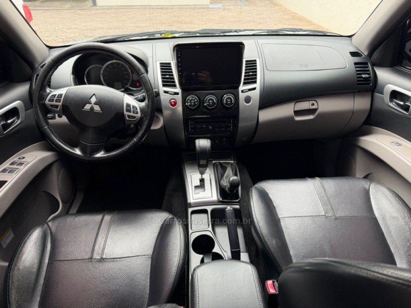 PAJERO 3.5 HPE 4X4 7 LUGARES V6 24V FLEX 4P AUTOMÁTICO - 2016 - BENTO GONçALVES