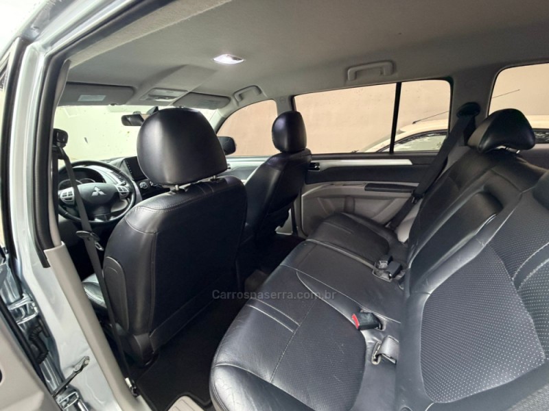 PAJERO 3.5 HPE 4X4 7 LUGARES V6 24V FLEX 4P AUTOMÁTICO - 2016 - BENTO GONçALVES