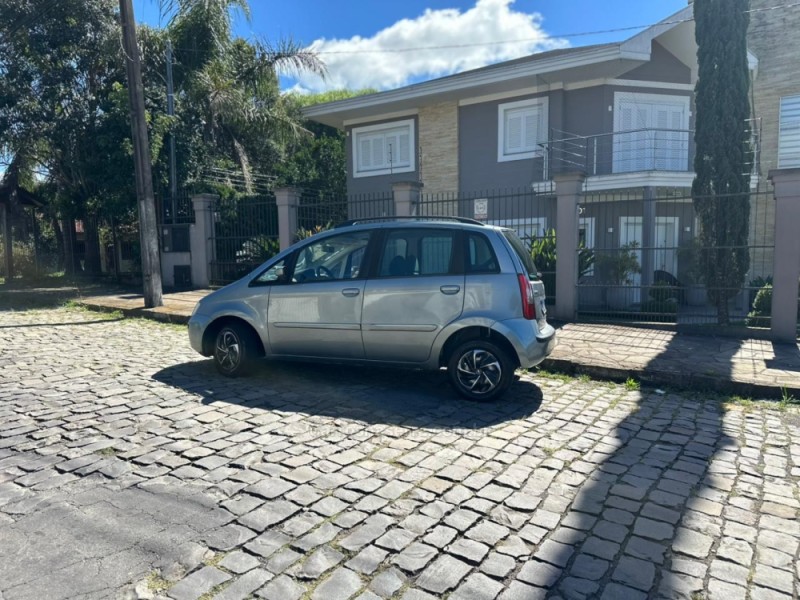 IDEA 1.8 MPI ELX 8V FLEX 4P MANUAL - 2006 - CAXIAS DO SUL