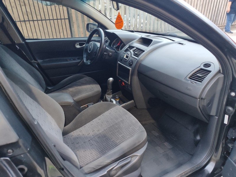 MÉGANE 1.6 EXPRESSION 16V FLEX 4P MANUAL - 2011 - FARROUPILHA