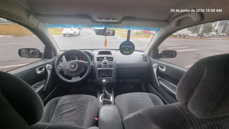 MÉGANE 1.6 EXPRESSION 16V FLEX 4P MANUAL - 2011 - FARROUPILHA