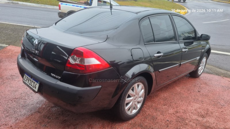 MÉGANE 1.6 EXPRESSION 16V FLEX 4P MANUAL - 2011 - FARROUPILHA