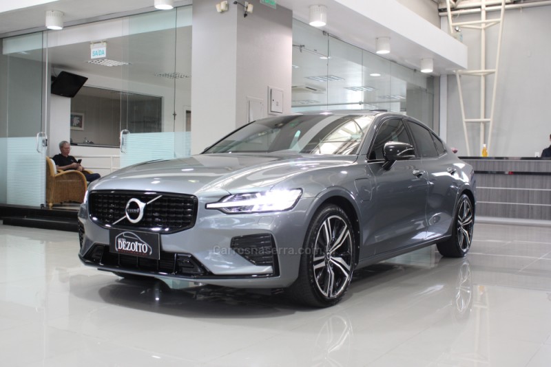 S60 2.0 T8 R-DESIGN HÍBRIDO 4P AUTOMÁTICO - 2021 - CAXIAS DO SUL